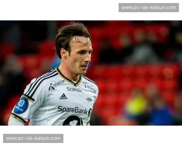 极光下的绿茵圣战：斯特罗姆vs罗森博格，荣耀与铁血的挪超巅峰对话